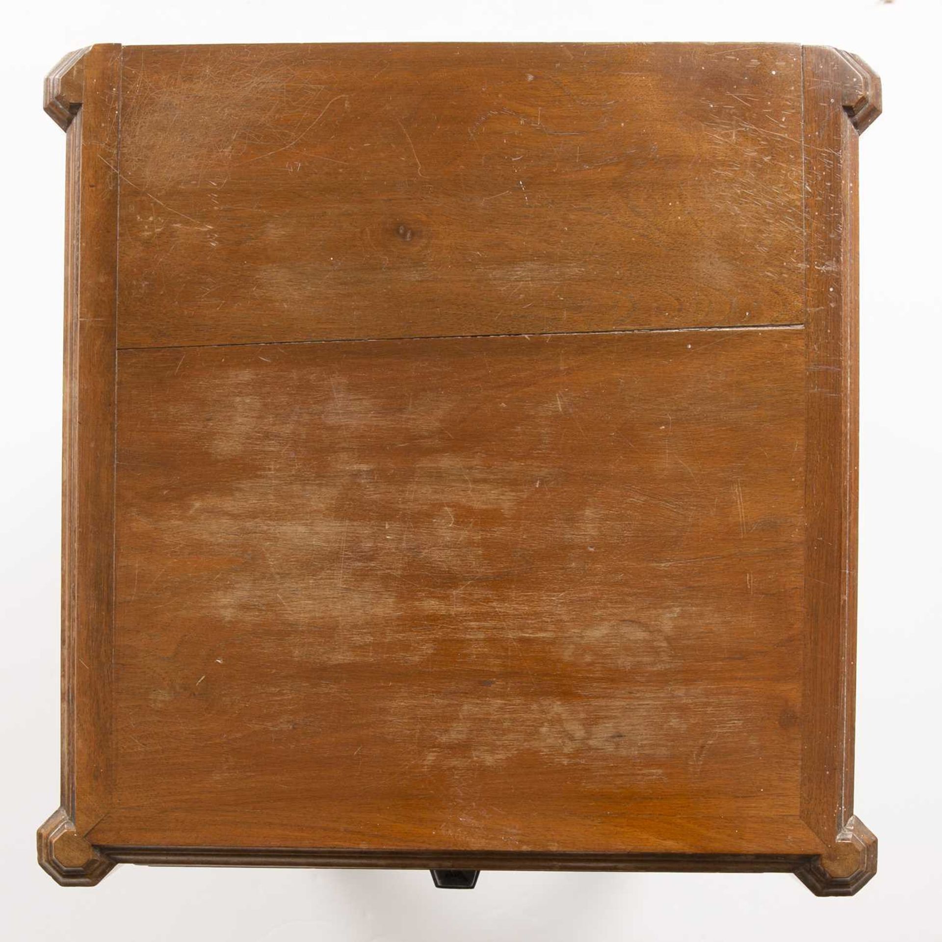Gordon Russell (1892-1980) Bedside cabinet walnut, with two drawers with ebony handles above - Image 5 of 6