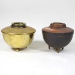 Two oil lamp fonts