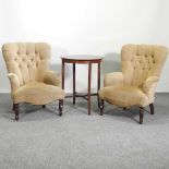 A pair of chairs