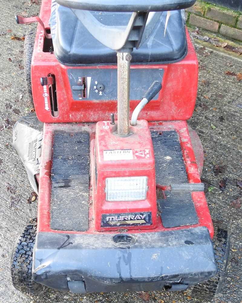 A lawnmower - Image 2 of 4