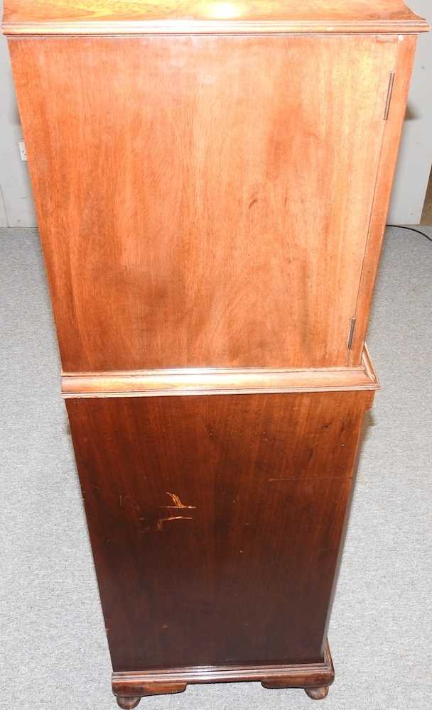 A cabinet on chest - Image 5 of 5