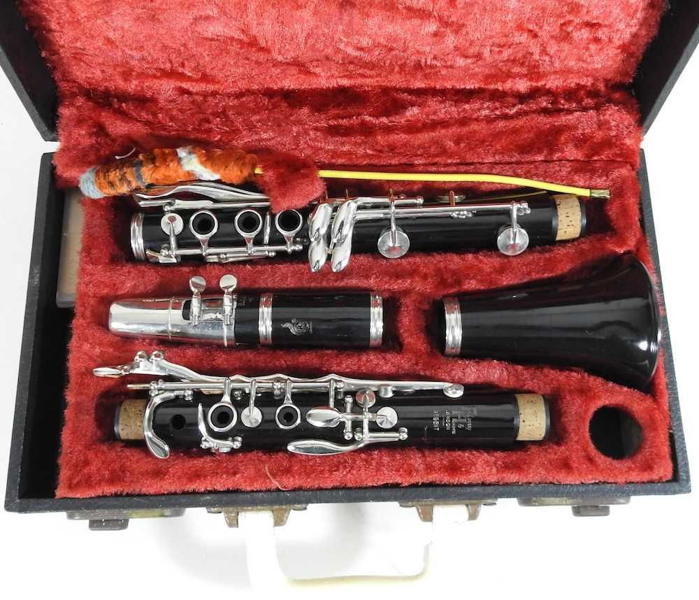 A Boosey & Hawkes clarinet - Image 2 of 4