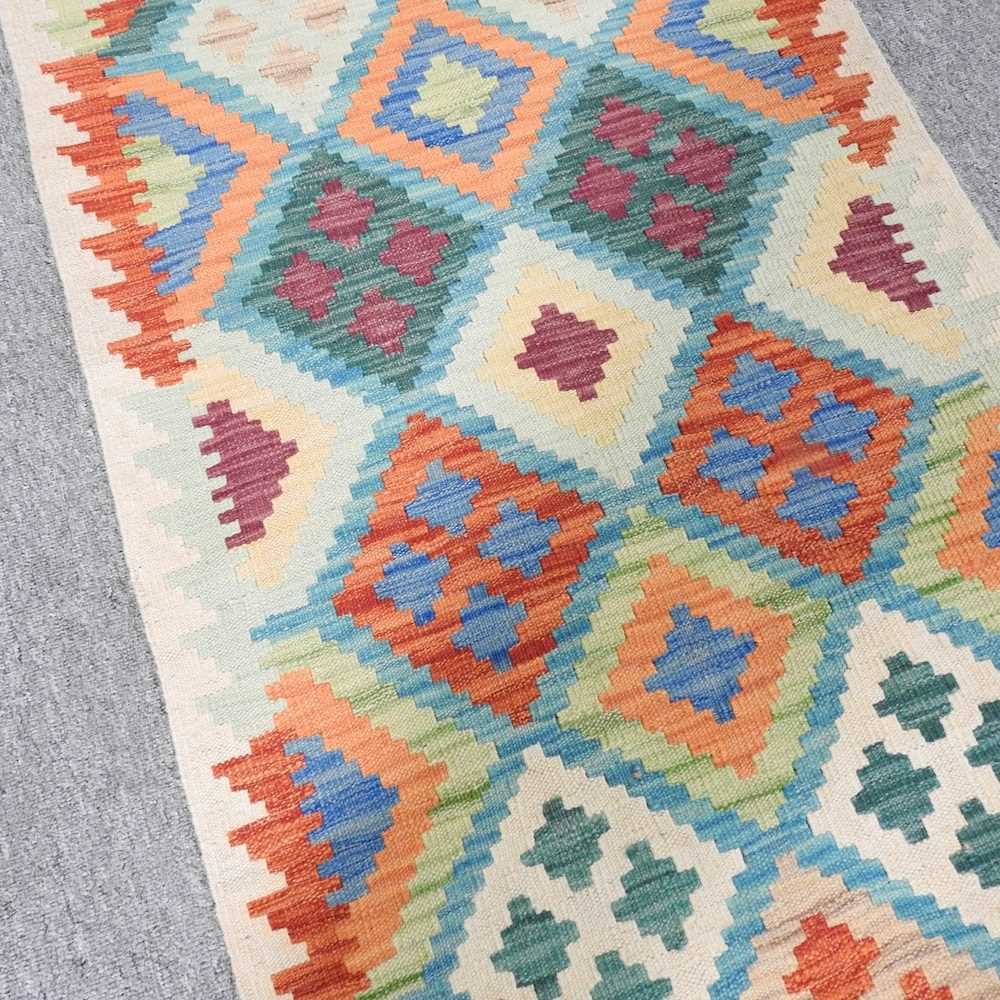 A kilim - Bild 2 aus 3