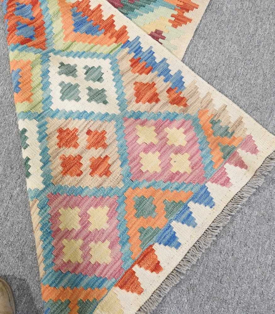 A kilim - Bild 3 aus 3