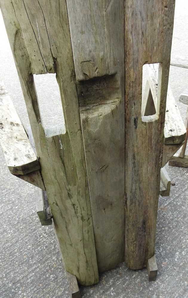 A pair of teak garden chairs - Image 6 of 6