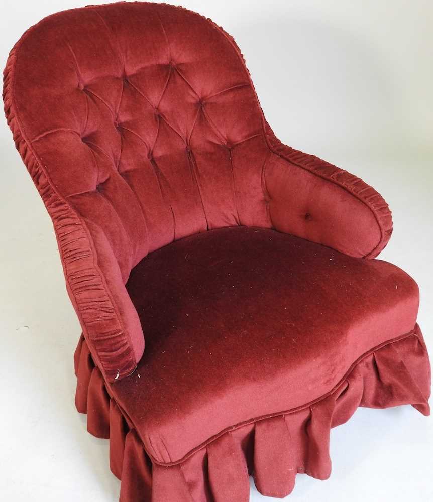 A Victorian armchair - Image 2 of 5