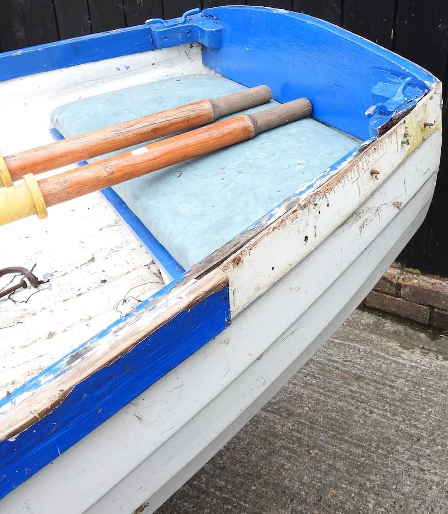 A rowing boat with trailer - Image 6 of 7