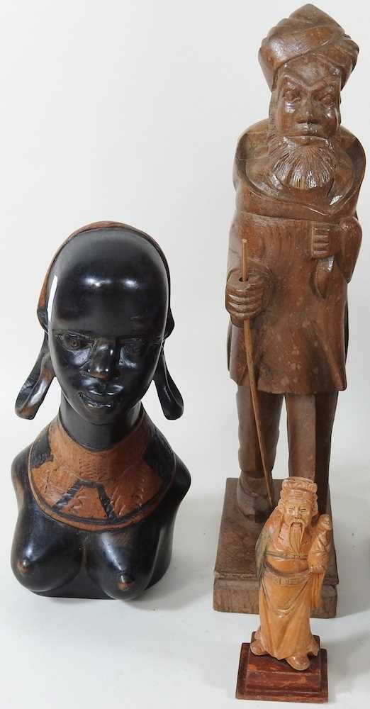 A collection of wooden carvings - Image 5 of 8