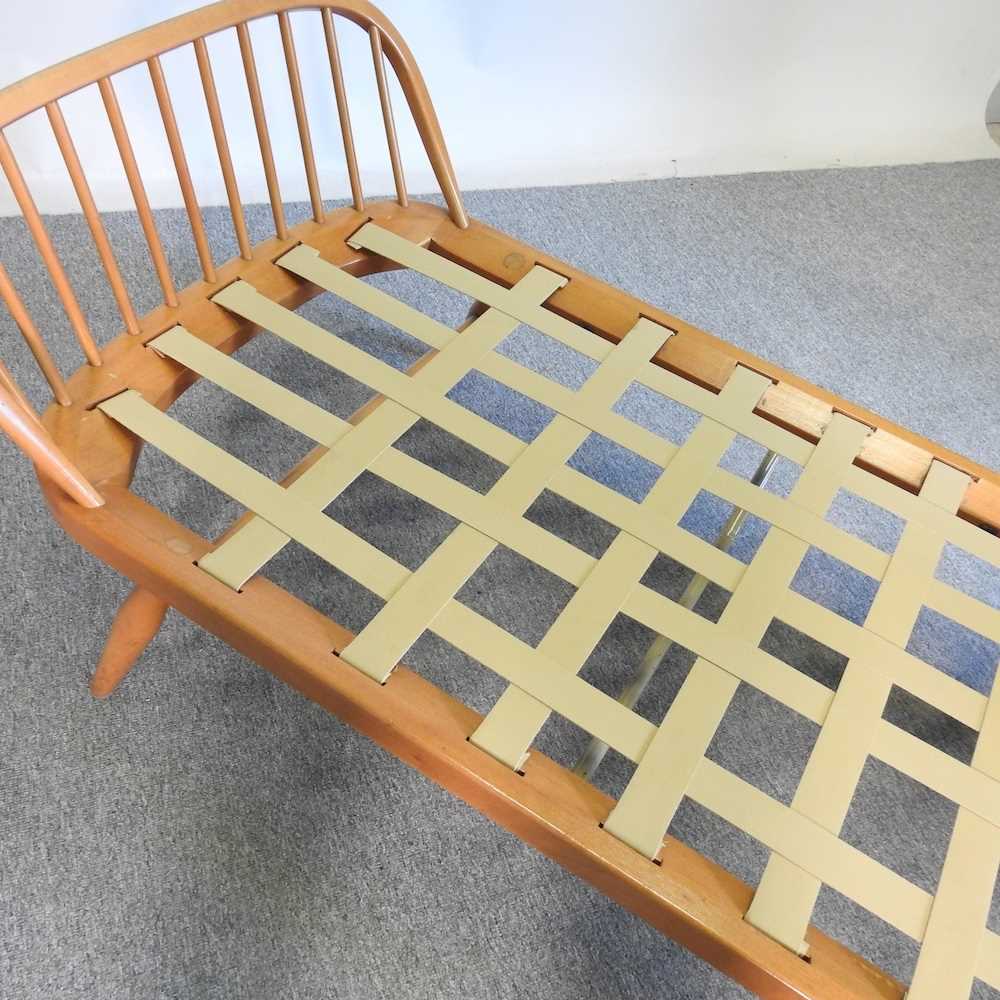 An Ercol day bed - Image 3 of 4