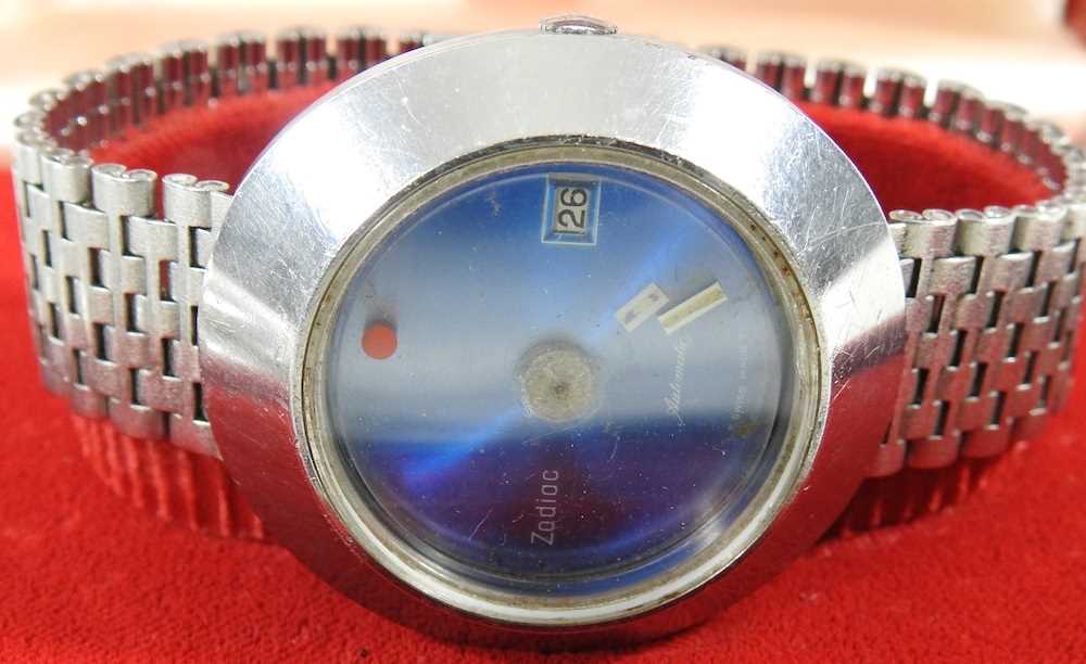 A Zodiac automatic astrographic mystery gentleman's wristwatch, circa 1970, the signed 28mm blue - Image 2 of 5
