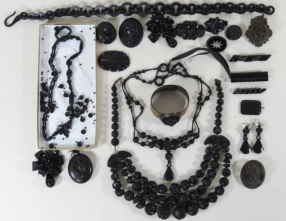 A Victorian carved jet necklace, together with a collection of jet and other jewellery - Image 2 of 5