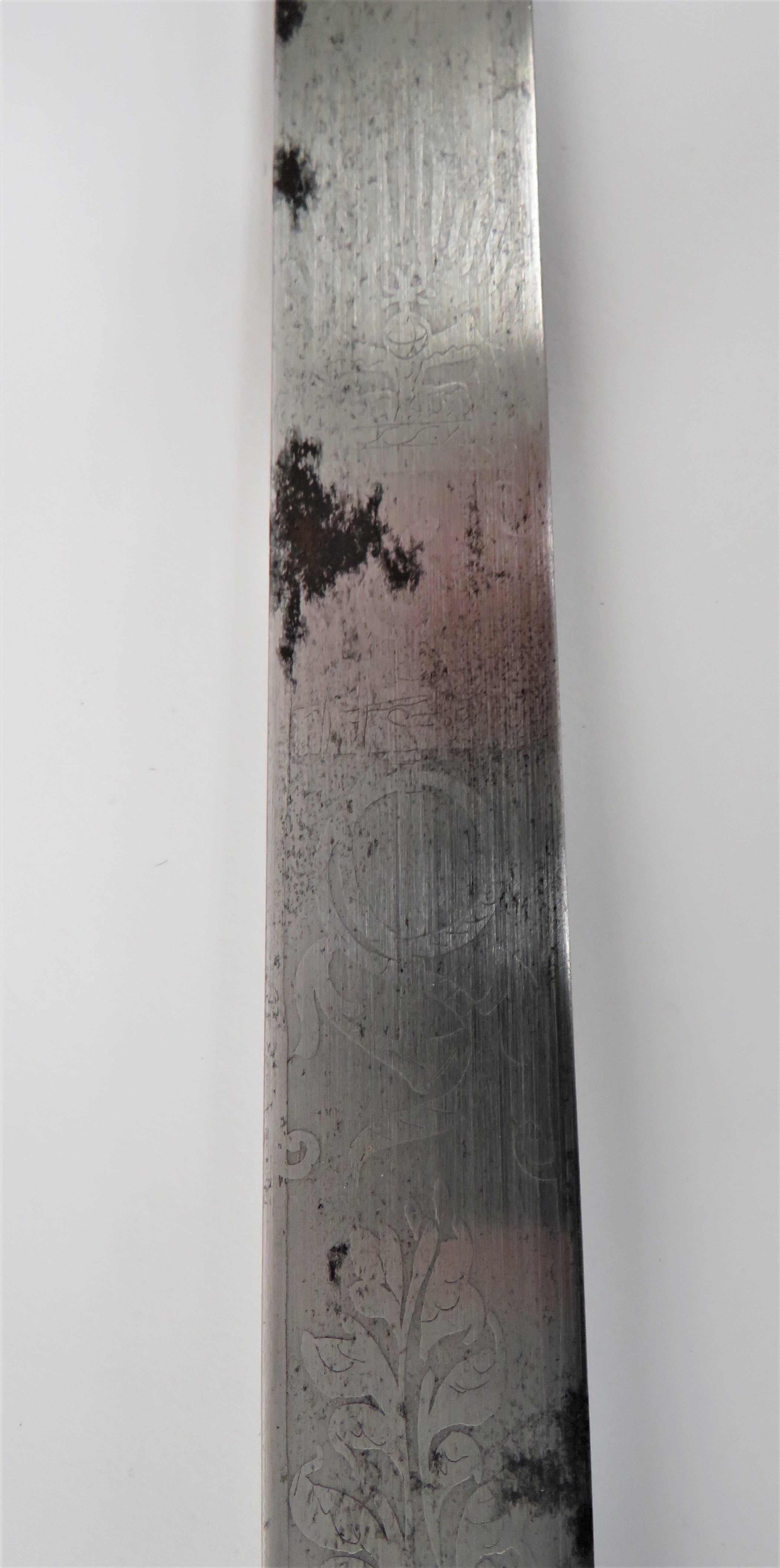 Attributed Victorian Royal Navy Midshipman's Dirk 18 inch, single edged blade.  Etched foliage - Image 2 of 3