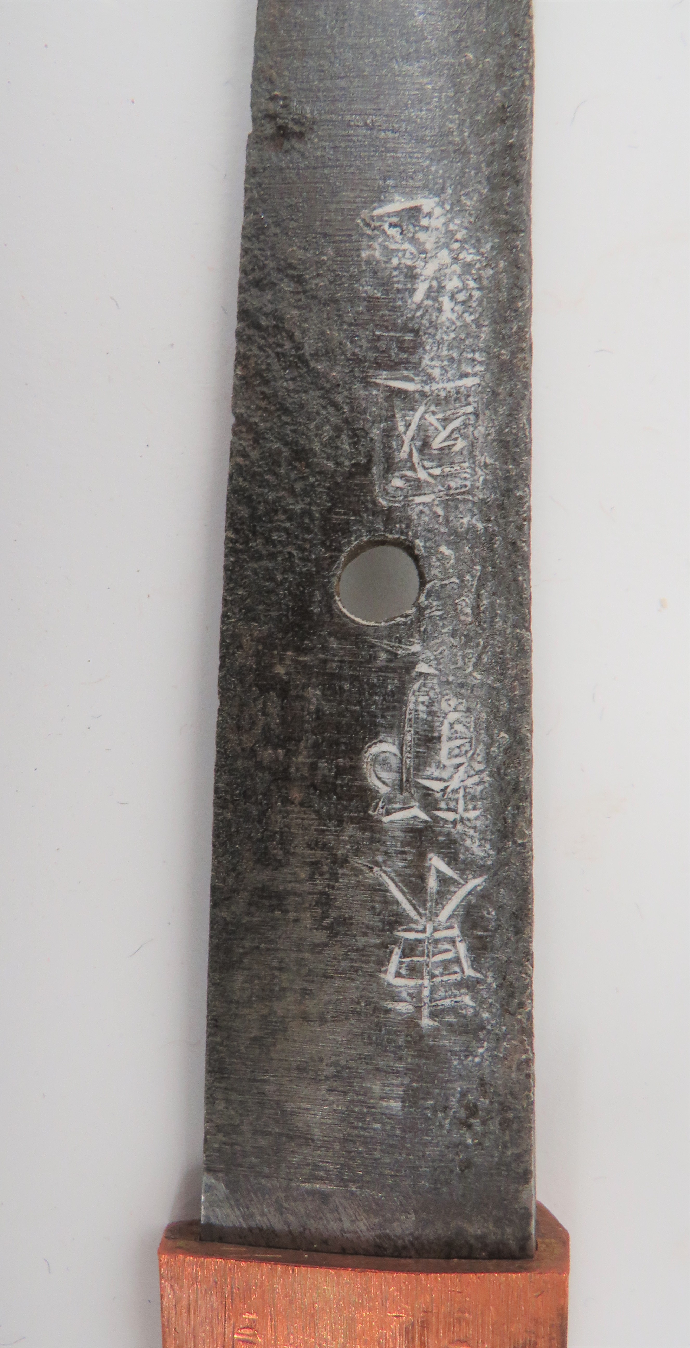 WW2 Military Mounted Japanese Officer's Katana Sword With Signed Tang 28 1/2 inch, single edged - Image 2 of 3