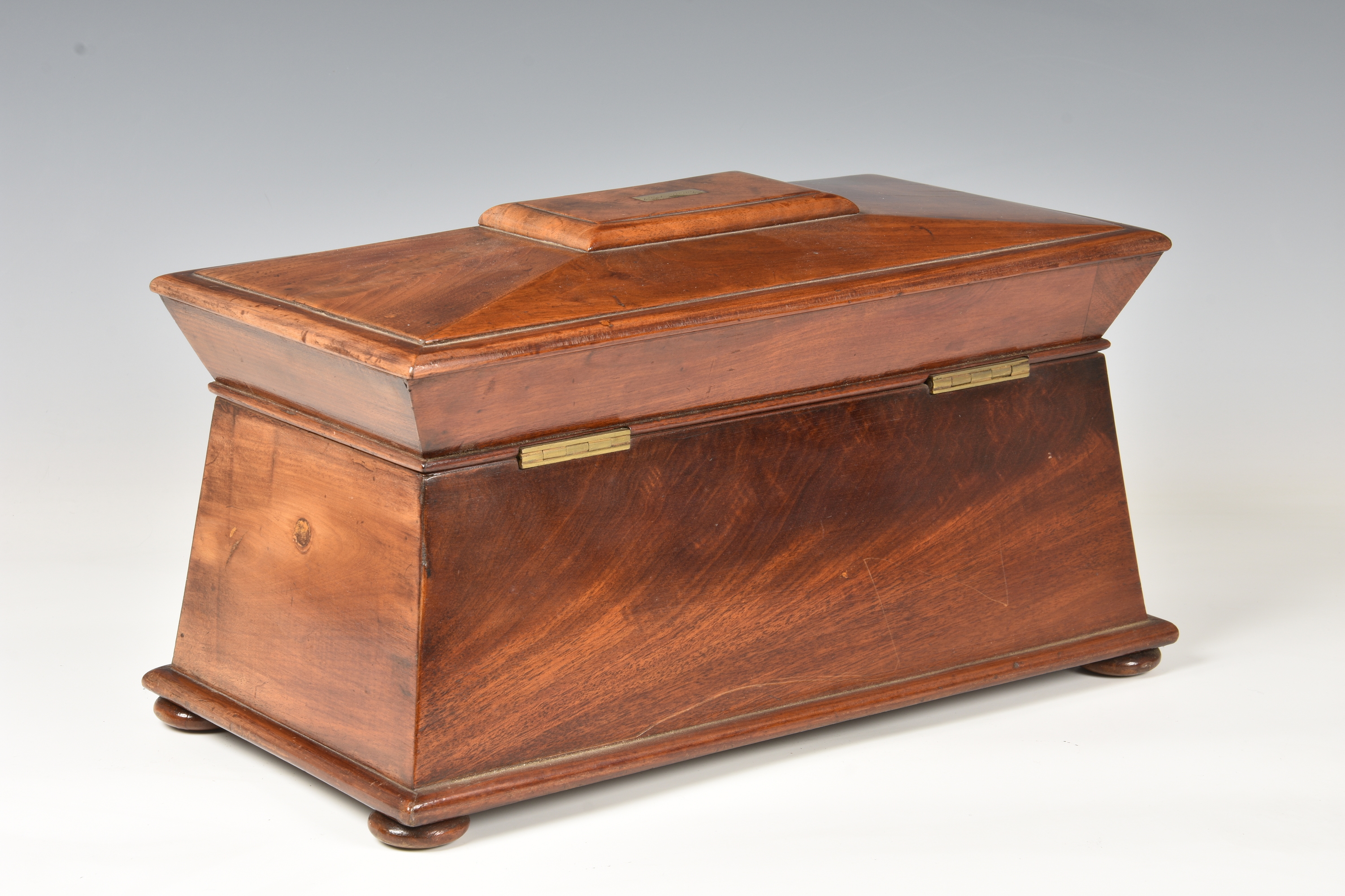 A mid-19th century mahogany tea caddy, of sarcophagus form, with VR lock plate and inlaid - Image 2 of 4