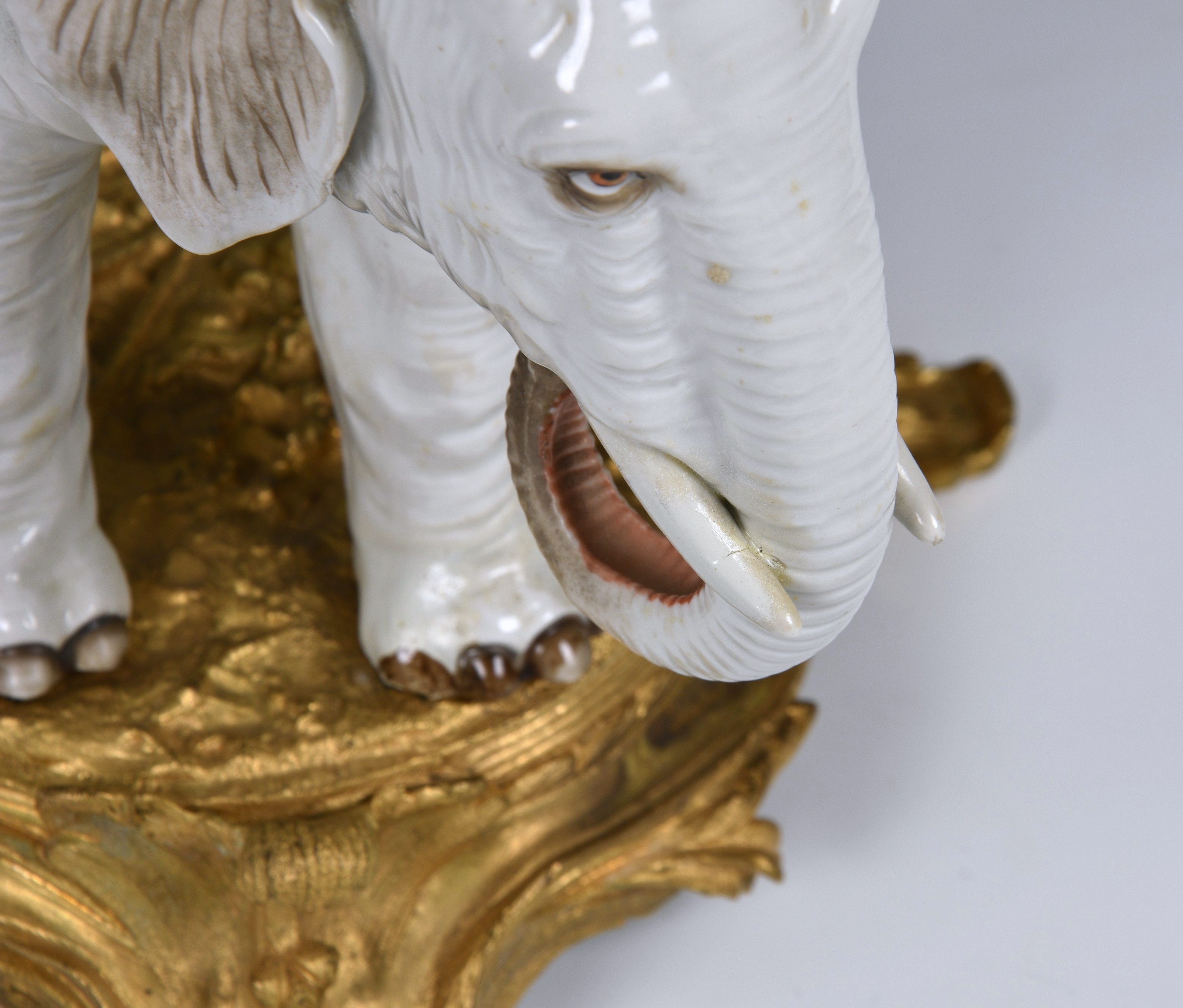 An ormolu mounted Sampson white porcelain elephant , after Meissen, 19th century, realistic - Image 6 of 9