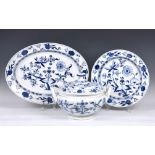 A Meissen blue and white Onion pattern soup tureen, cover and stand, probably early 20th century,