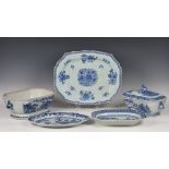 A Chinese export blue and white porcelain small platter, 18th / early 19th century, of shaped oval