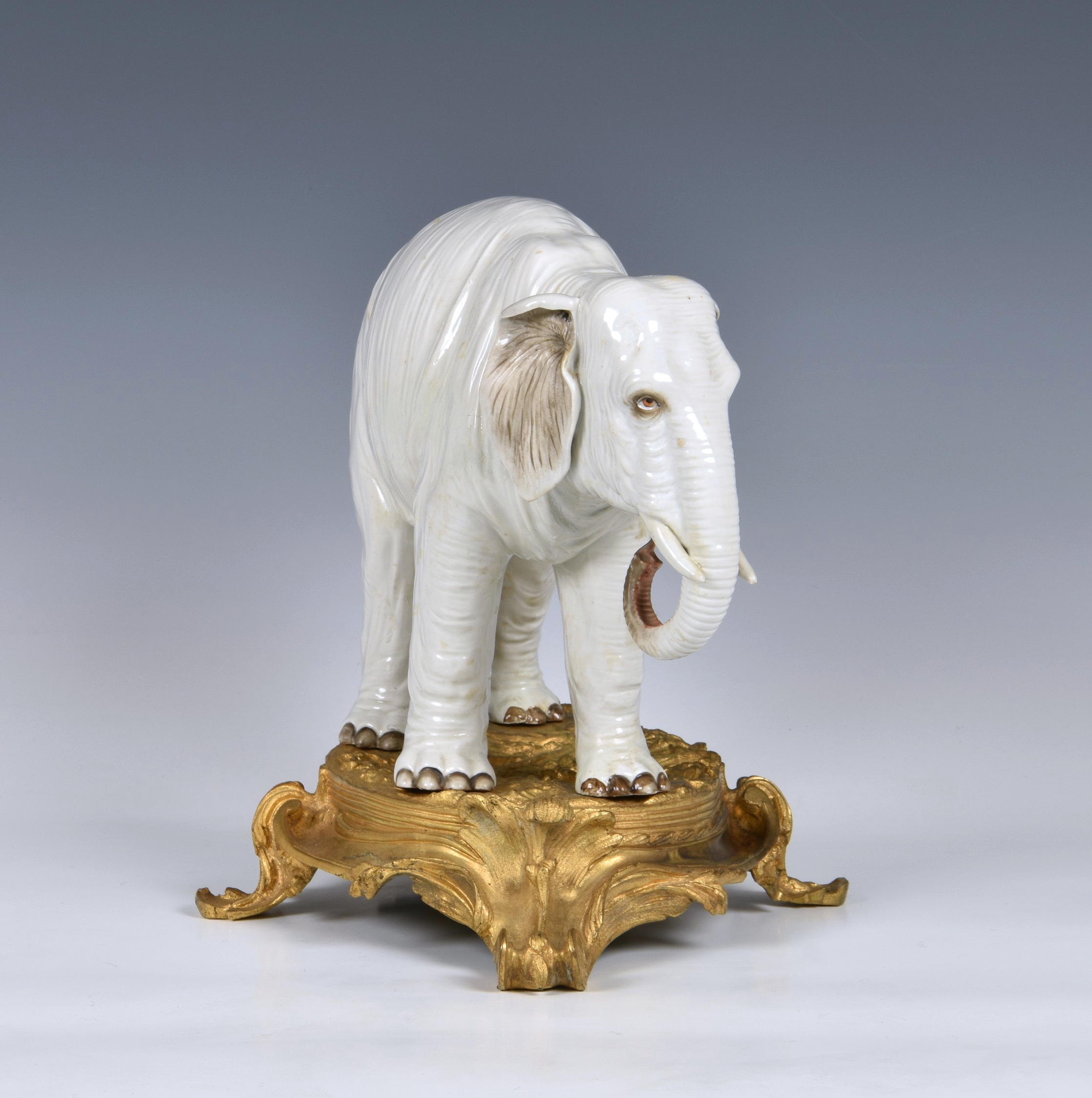 An ormolu mounted Sampson white porcelain elephant , after Meissen, 19th century, realistic - Image 2 of 9