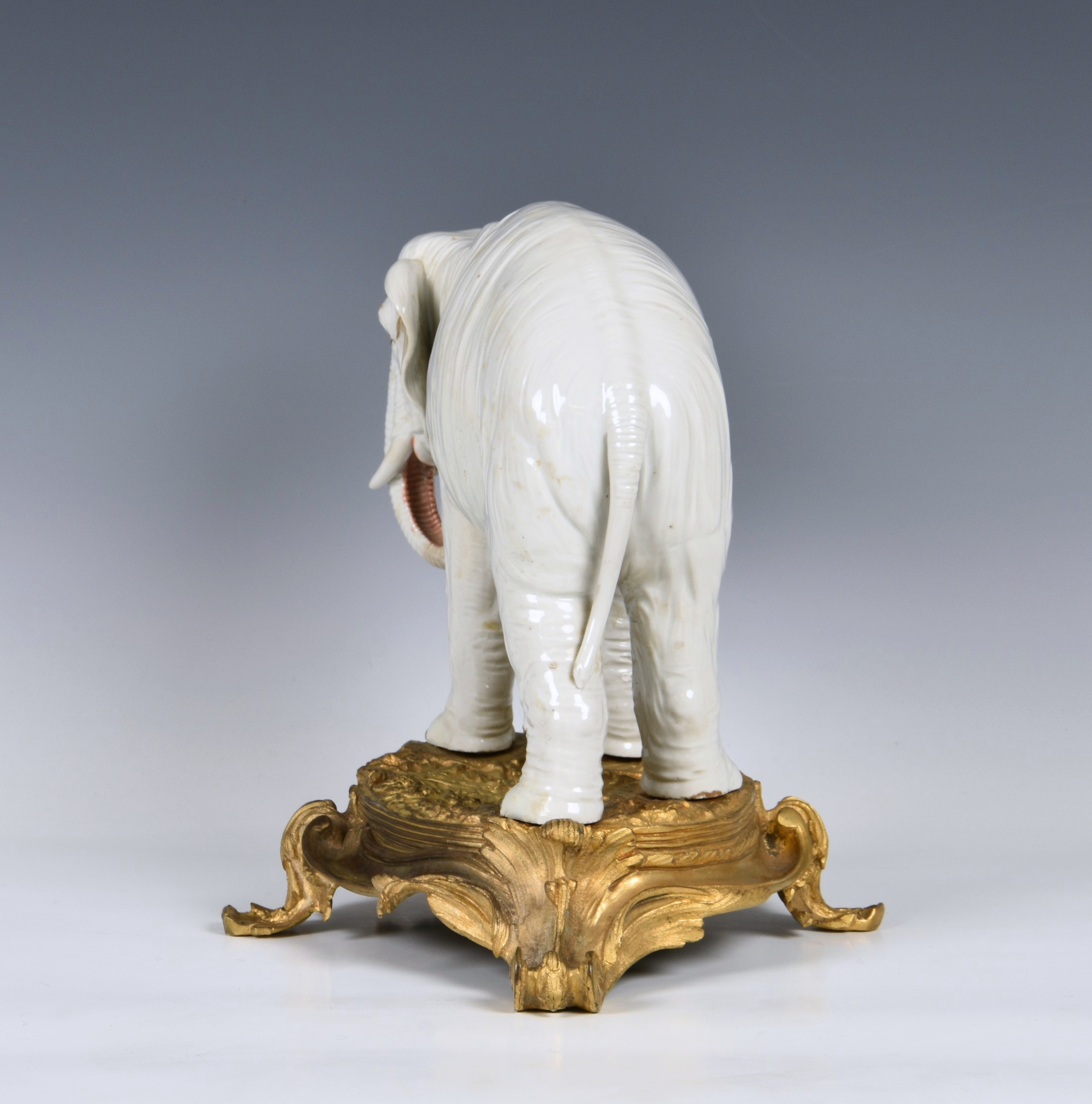 An ormolu mounted Sampson white porcelain elephant , after Meissen, 19th century, realistic - Image 4 of 9