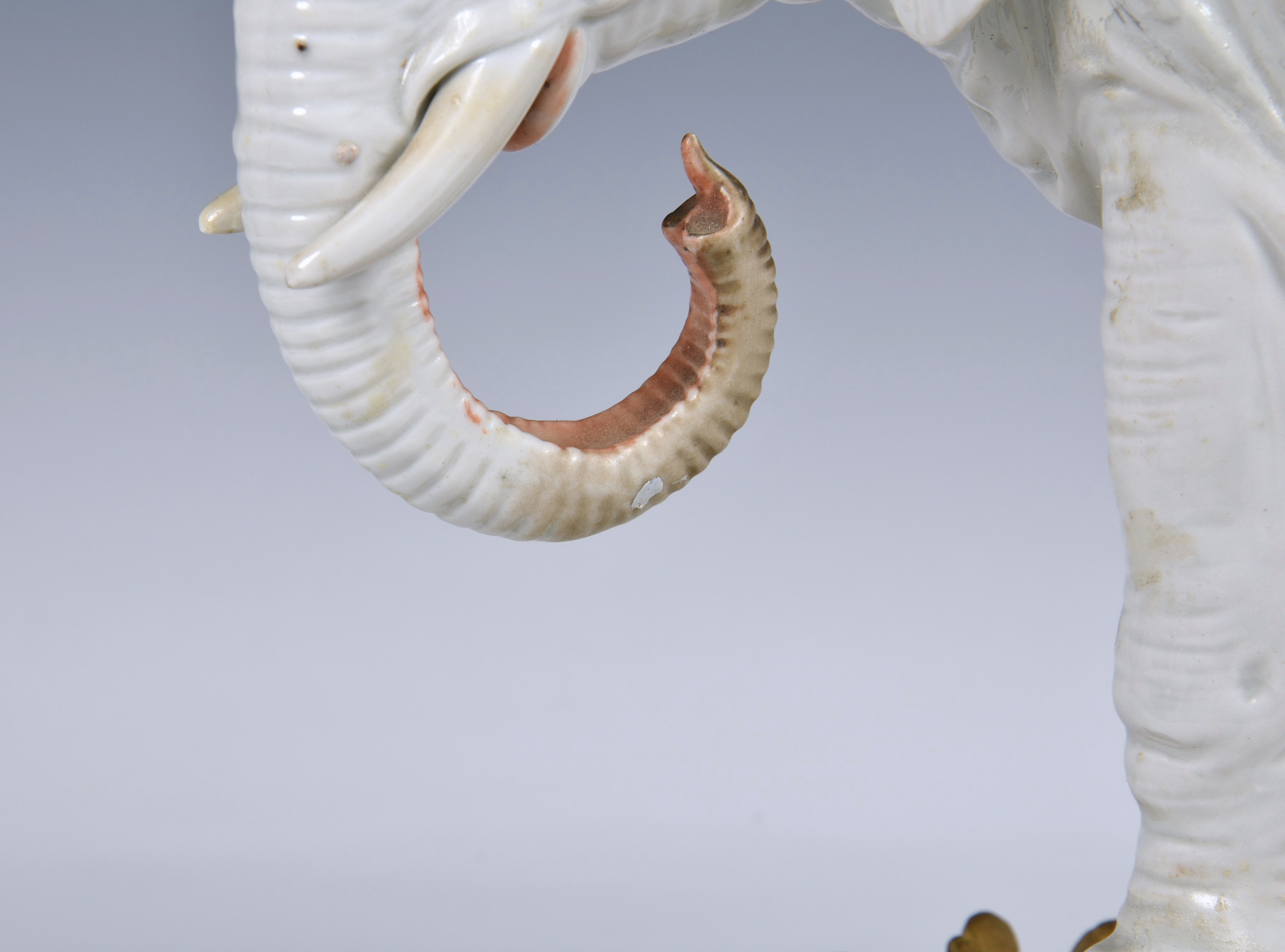 An ormolu mounted Sampson white porcelain elephant , after Meissen, 19th century, realistic - Image 8 of 9