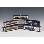 Bachmann Railways - A collection of OO gauge Locomotives / Tanks / Coaches / Rolling Stock to