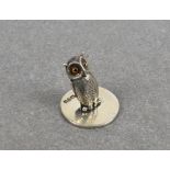 An Edwardian novelty silver menu / place card holder modelled as an owl John Collard Vickery,