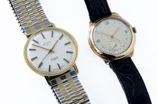 A gentleman’s Zenith yellow gold wristwatch