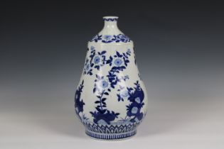 A Chinese blue & white porcelain vase of unusual single gourd form