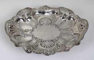 An Edwardian silver oval dish