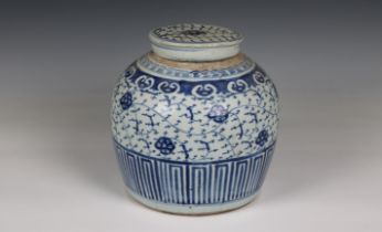 A Chinese blue & white porcelain Ming style jar and cover