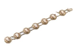 A 9ct yellow gold cameo bracelet