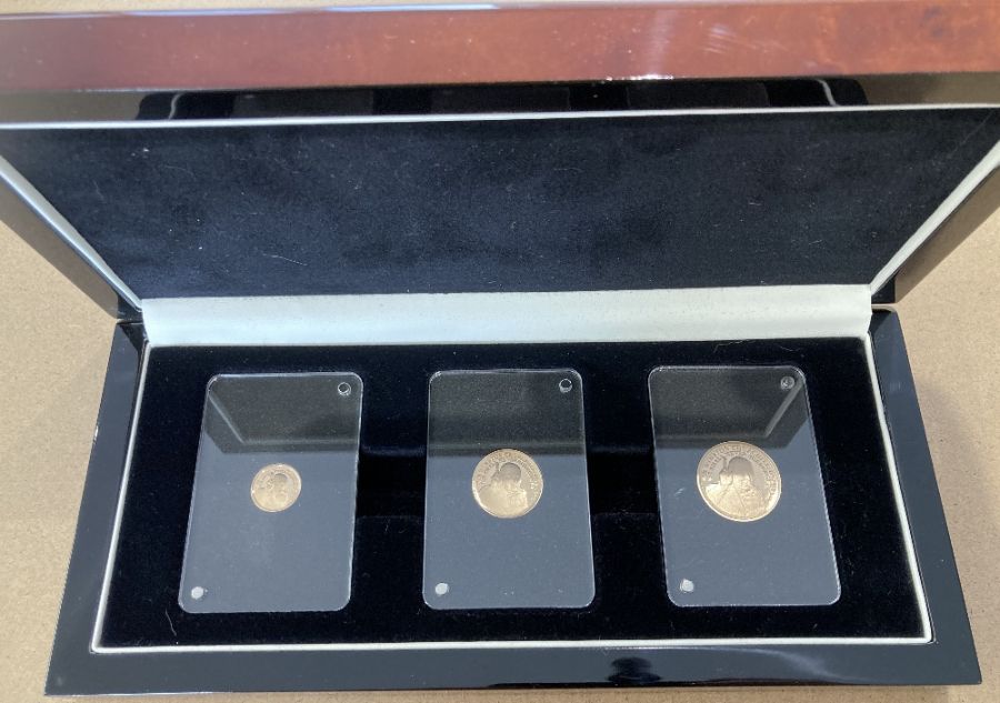 Coins : 2020 Gold Proof Churchill set of three Sovereign, 1/2 and 1/4 Sovereign