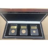 Coins : 2017 Three Coin Gold Sovereign set, full 1/2 and 1/4, slabbed and boxed with cert