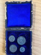 COINS : MAUNDY Money , 1900 4d, 3d, 1d plus an 1867 3d in a 1905 box !!