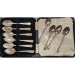 A cased set of six 1930's hall marked silver tea spoons and four hall marked tea spoons loose 3.7oz