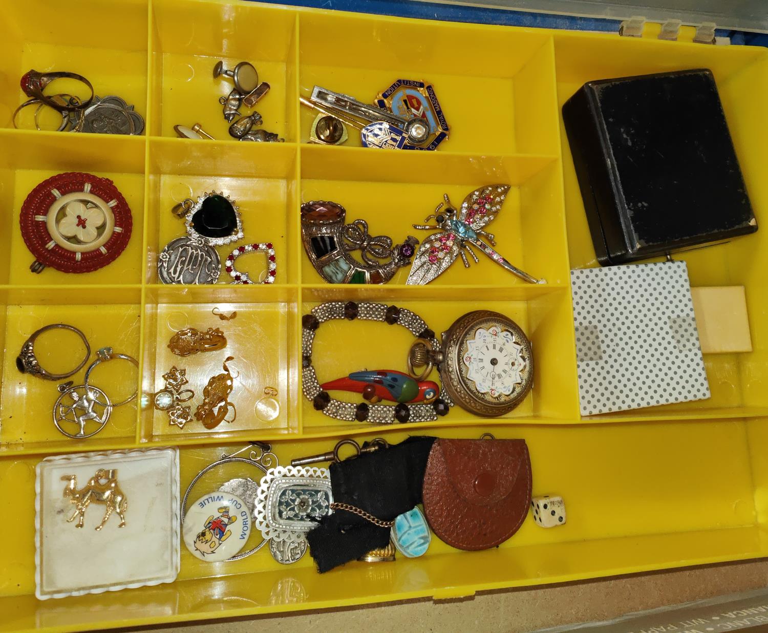 A selection of costume jewellery