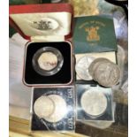 GB 2 x 1935 crowns, a D Day Commemorative silver 50p and other coins