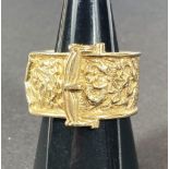 A gent's 9 carat gold buckle with George & Dragon decoration, 27.4gm