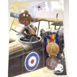 WWI RAF/RFC:  a pair of medals to 104449 1 AM F.C. Clarke, with cap badge