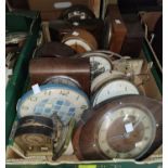 Approximately 14 various mantle and alarm clocks etc