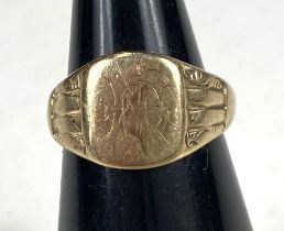 A gents 9ct gold signet ring, 3.8gm