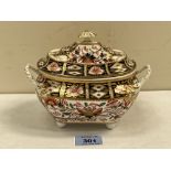 A Derby Japan pattern tureen and cover. 7' wide over handles