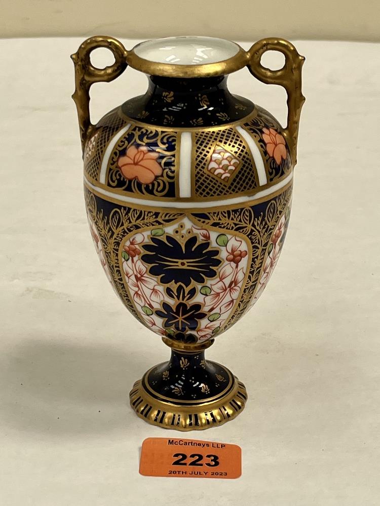 A Royal Crown Derby Japan pattern two handled inverted baluster vase. 6' high. Date code for 1907