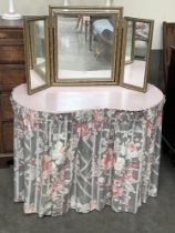 A Laura Ashley dressing table with triptych mirror. 40½' wide