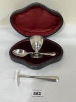 A George V Morocco cased eggcup and spoon, Birmingham 1911; Together with an Edward VII silver