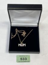 A 9ct 'MUM' pendant and necklet chain. 4.1g gross.