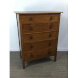 AN EARLY 20TH CENTURY OAK CHEST OF FIVE DRAWERS