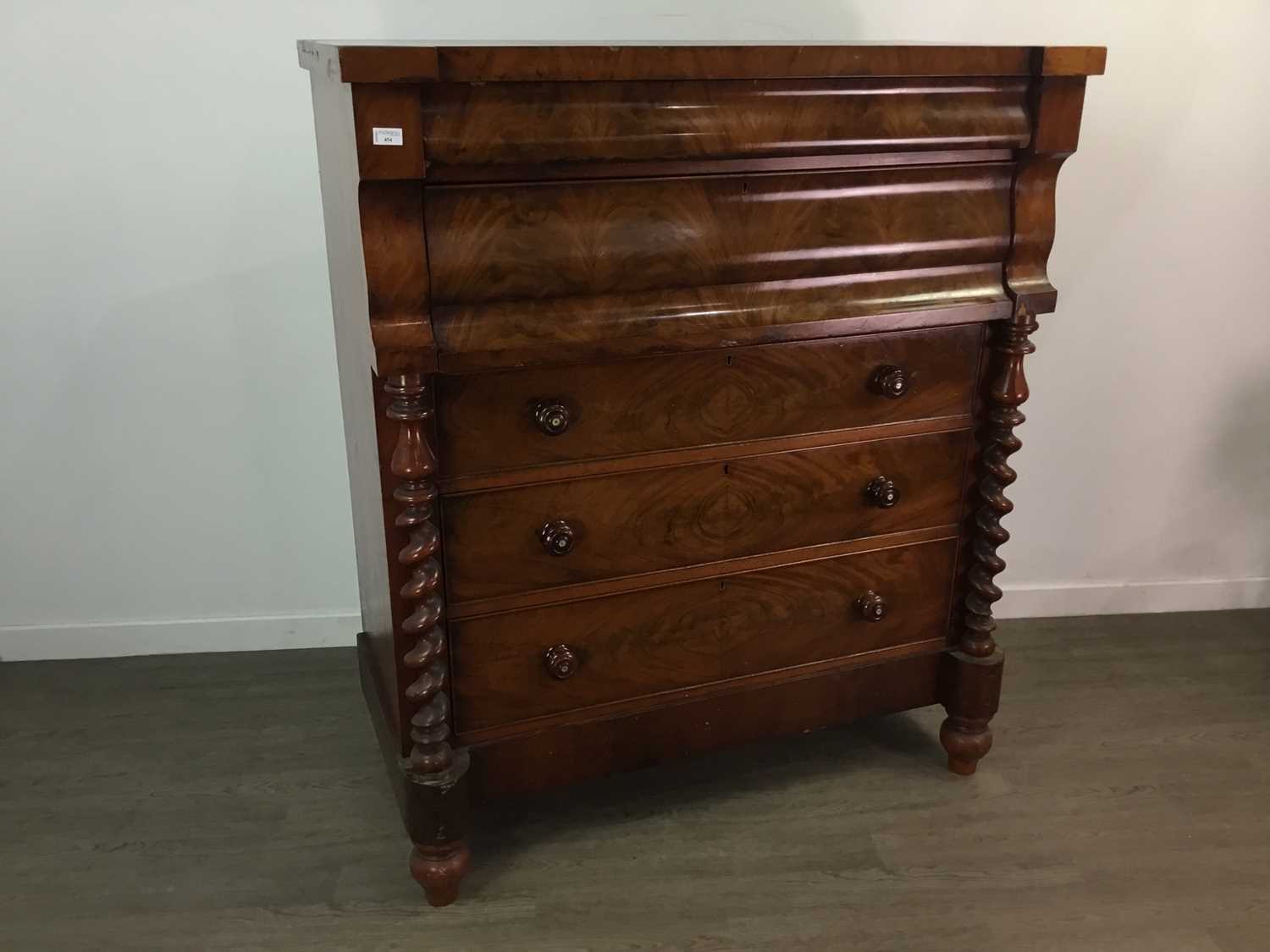 A VICTORIAN MAHOGANY OGEE CHEST OF DRAWERS