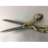 T. WILKINSON & SON OF SHEFFIELD, LARGE PAIR OF TAILOR'S SCISSORS LATE 19TH/EARLY 20TH CENTURY