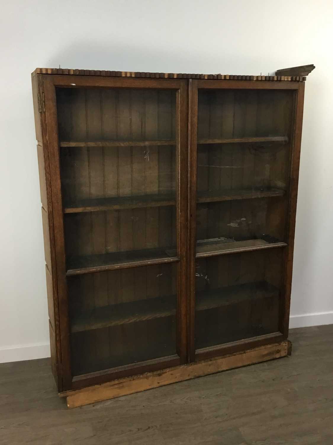 VICTORIAN OAK LIBRARY BOOKCASE - Image 4 of 6